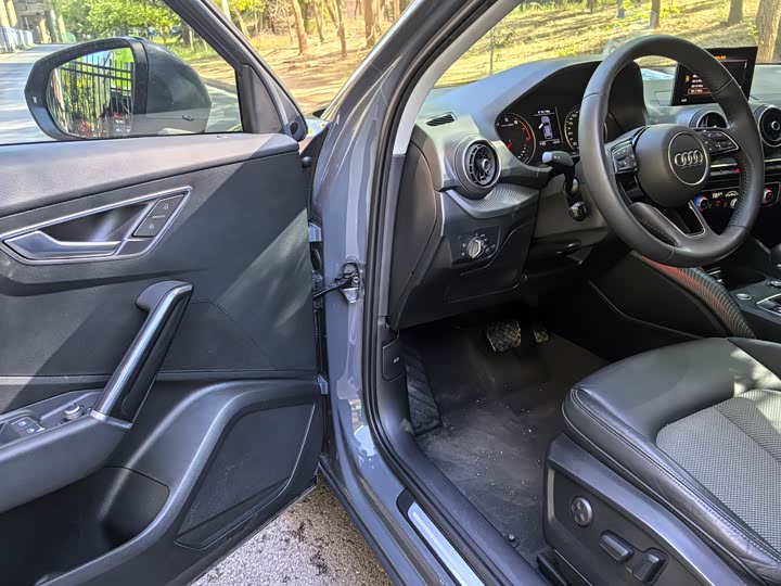 Фото 9 - Audi Q2L