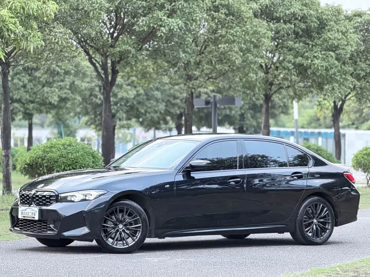 Фото 1 - BMW 3 Series