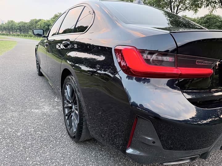 Фото 26 - BMW 3 Series