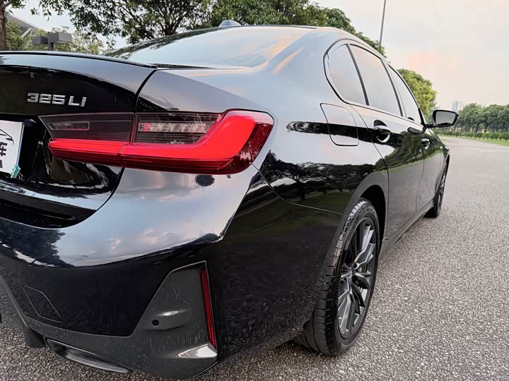 Фото 27 - BMW 3 Series