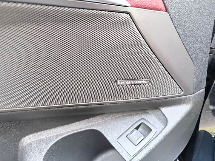 Фото 9 - BMW 3 Series