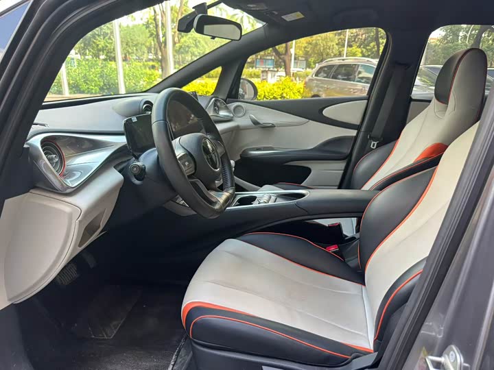 Фото 12 - BYD Dolphin