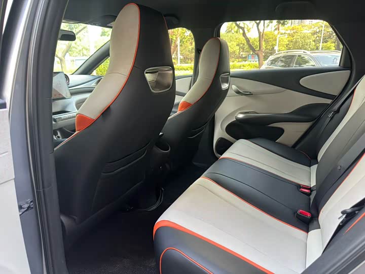 Фото 14 - BYD Dolphin