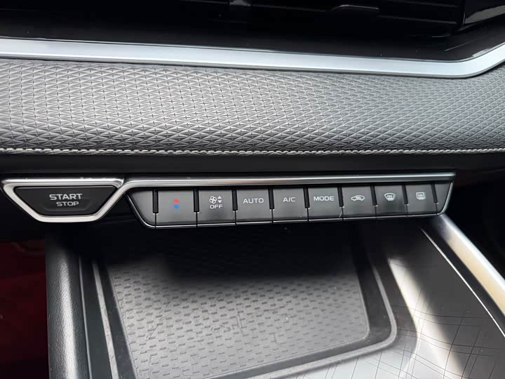 Фото 8 - Geely Preface