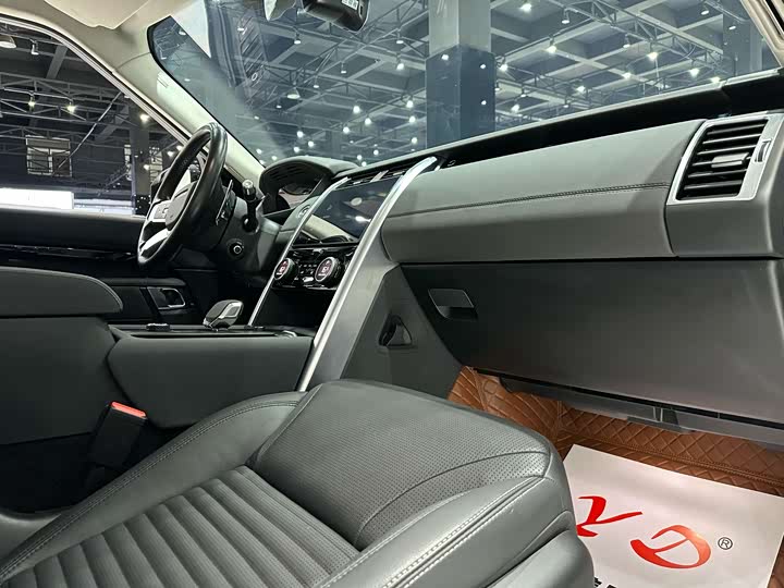 Фото 12 - Land Rover Discovery