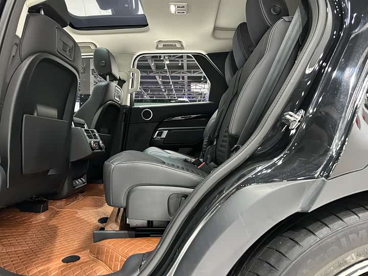 Фото 15 - Land Rover Discovery