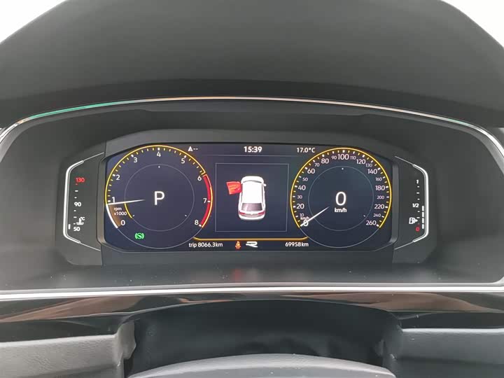 Фото 12 - Volkswagen Tiguan L Pro