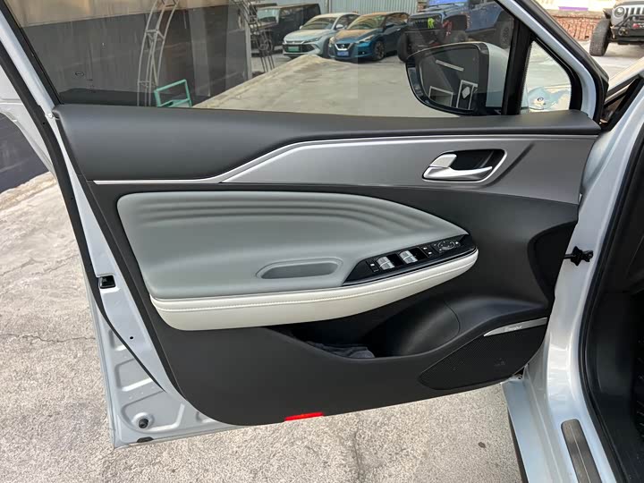 Фото 14 - GAC Aion S Plus