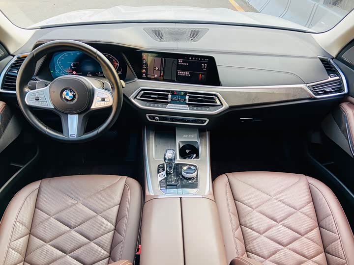 Фото 12 - BMW X5