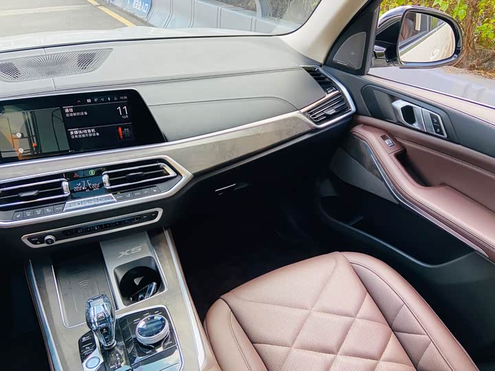 Фото 20 - BMW X5