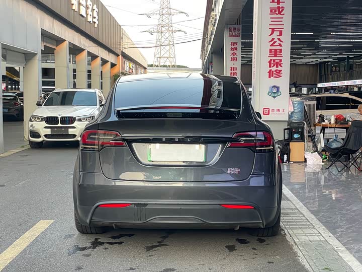 Фото 15 - Tesla Model X