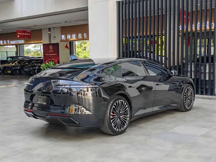 Фото 10 - Avatr 12