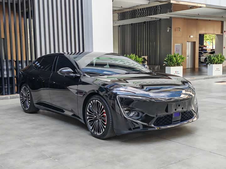 Фото 3 - Avatr 12