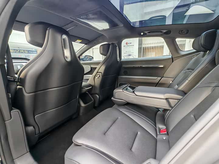 Фото 6 - Avatr 12