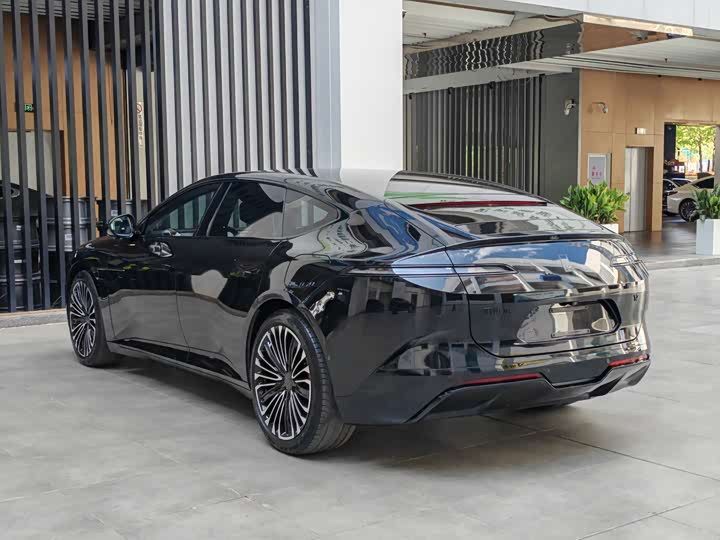 Фото 9 - Avatr 12