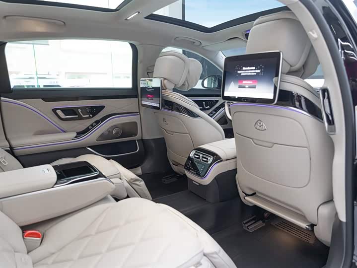 Фото 12 - Mercedes-Benz Maybach S-Class