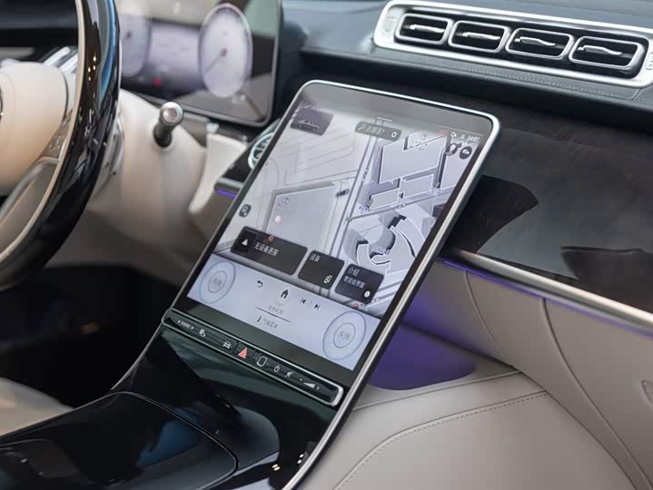 Фото 14 - Mercedes-Benz Maybach S-Class