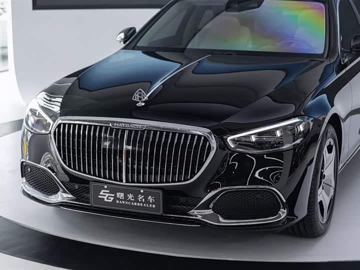 Фото 18 - Mercedes-Benz Maybach S-Class