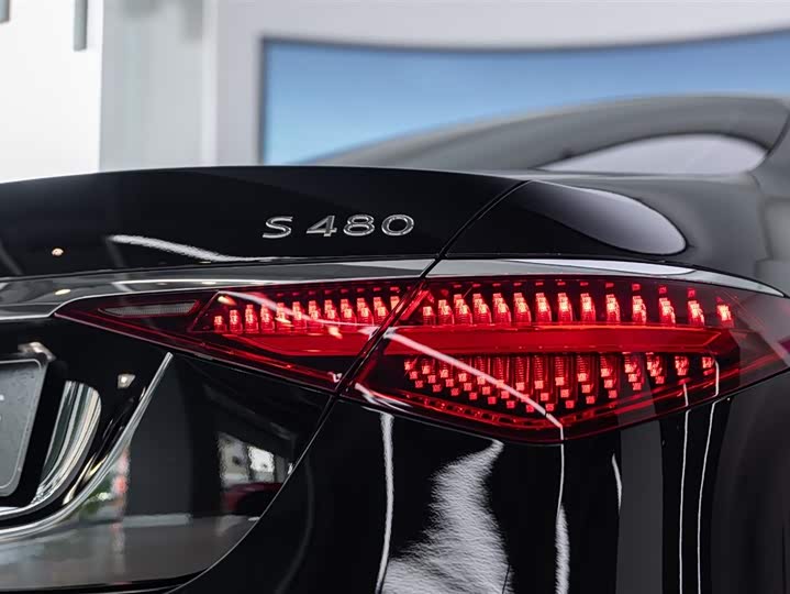 Фото 19 - Mercedes-Benz Maybach S-Class