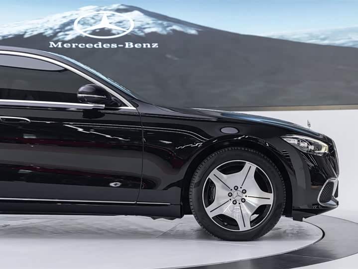 Фото 21 - Mercedes-Benz Maybach S-Class