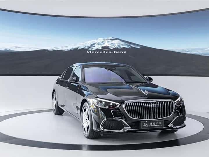 Фото 3 - Mercedes-Benz Maybach S-Class