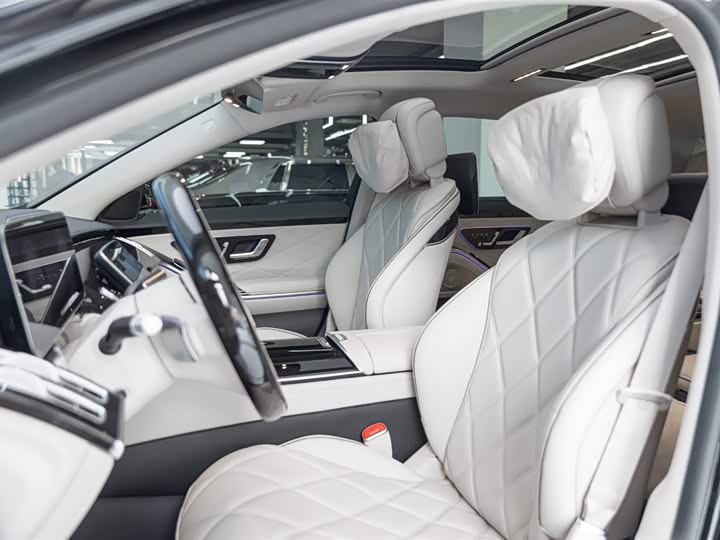 Фото 7 - Mercedes-Benz Maybach S-Class