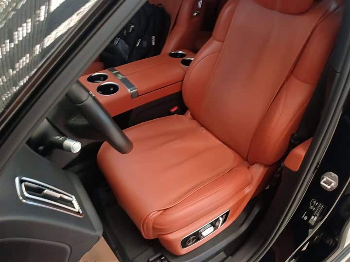 Фото 15 - LiXiang L8