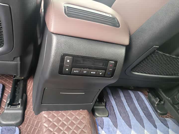 Фото 8 - Haval H9