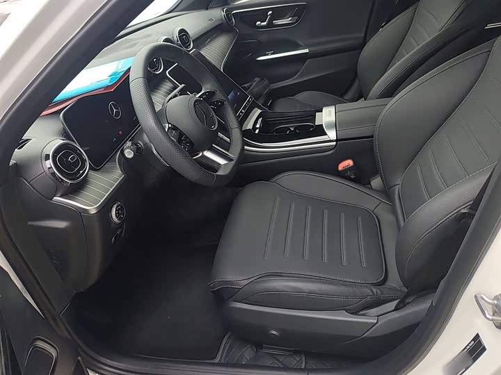 Фото 15 - Mercedes-Benz C-Class