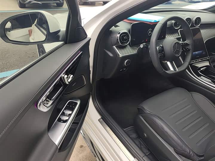 Фото 16 - Mercedes-Benz C-Class