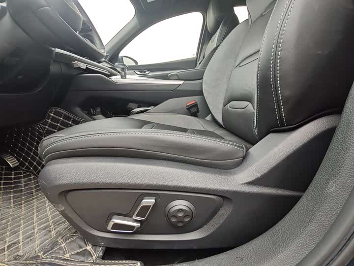 Фото 10 - Geely Preface