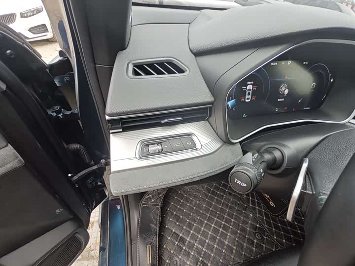 Фото 11 - Geely Preface