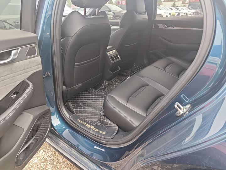 Фото 9 - Geely Preface