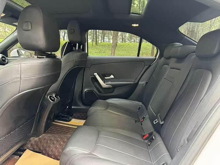 Фото 7 - Mercedes-Benz A-Class