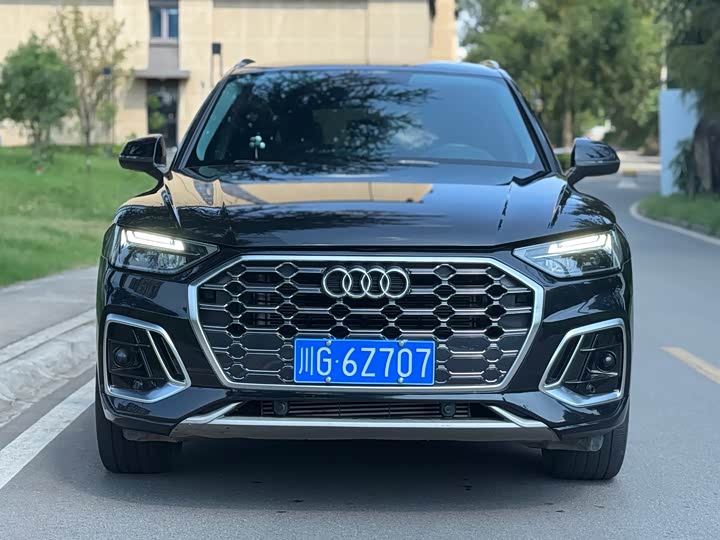 Фото 5 - Audi Q5L