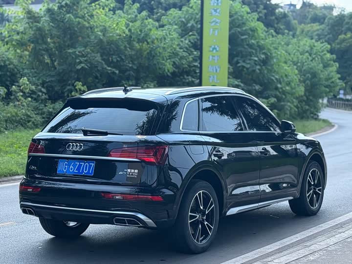 Фото 6 - Audi Q5L