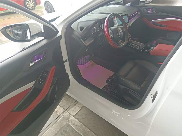 Фото 16 - MG Motor 5