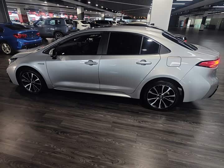 Фото 5 - Toyota Levin