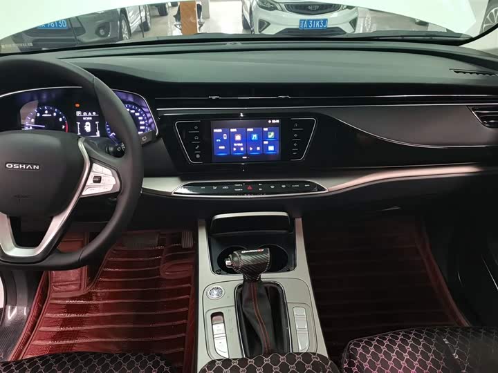 Фото 13 - Changan Oshan X7