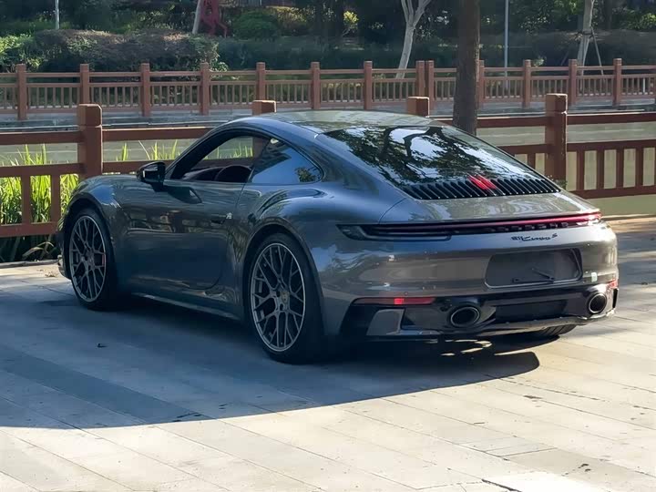 Фото 7 - Porsche 911