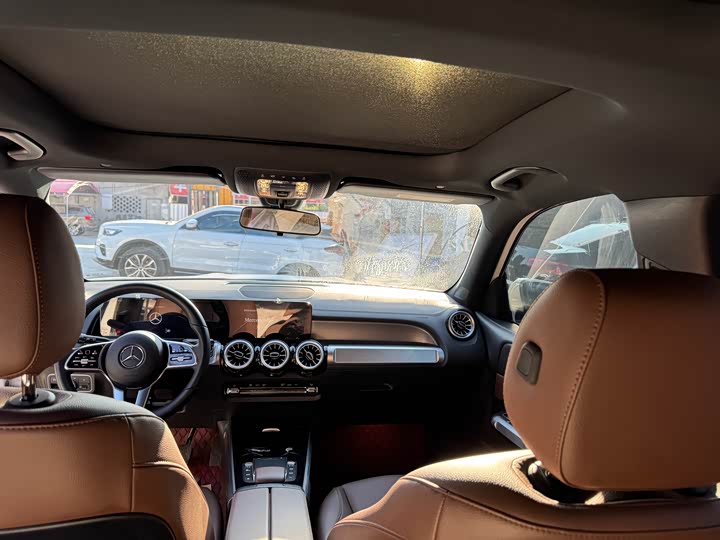 Фото 9 - Mercedes-Benz GLB-Class