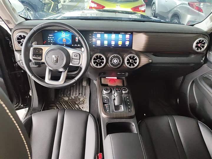 Фото 10 - Tank 300