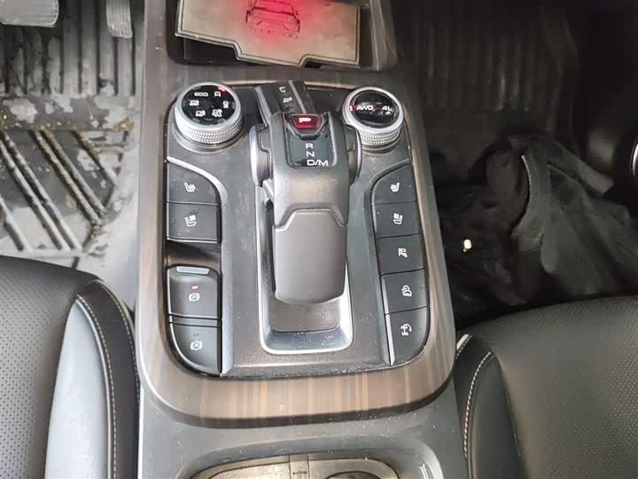 Фото 14 - Tank 300