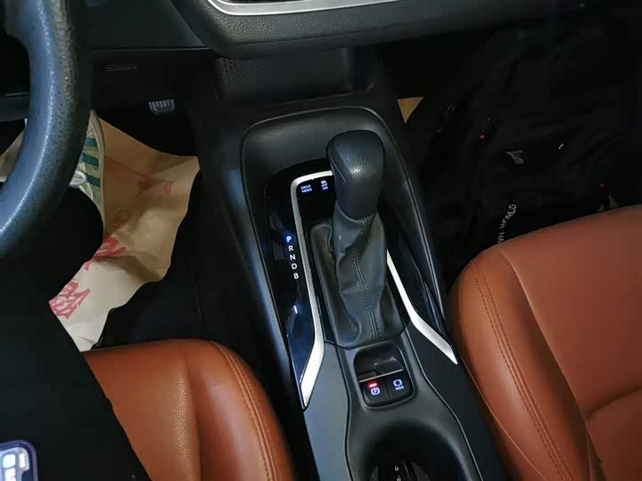 Фото 14 - Toyota Levin