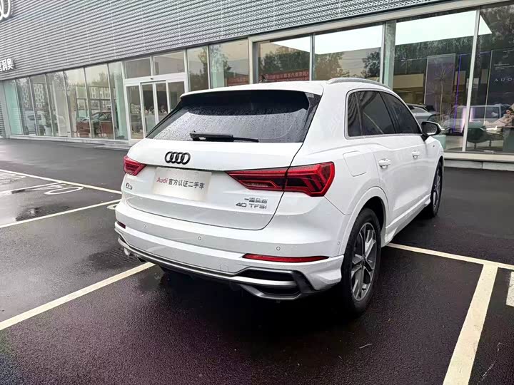 Фото 7 - Audi Q3