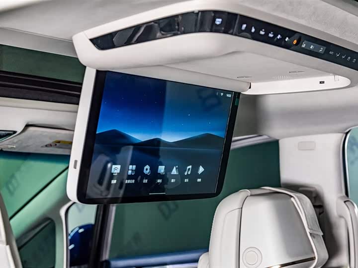 Фото 12 - Buick GL8 Hybrid