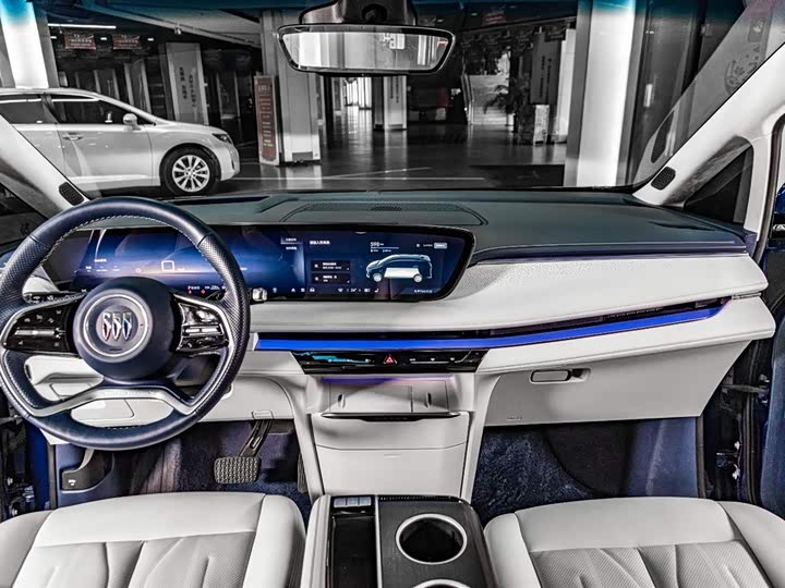 Фото 13 - Buick GL8 Hybrid