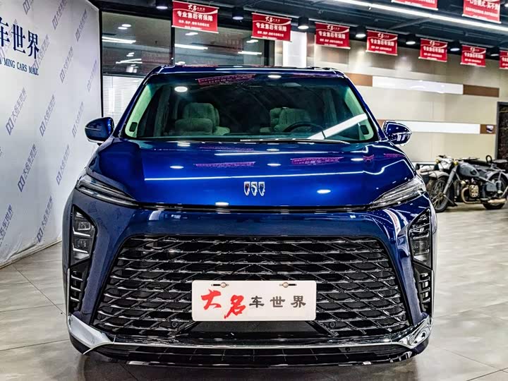 Фото 2 - Buick GL8 Hybrid