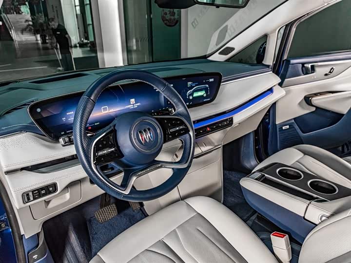 Фото 8 - Buick GL8 Hybrid