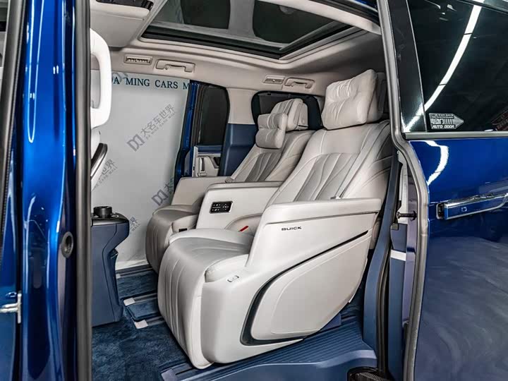 Фото 9 - Buick GL8 Hybrid